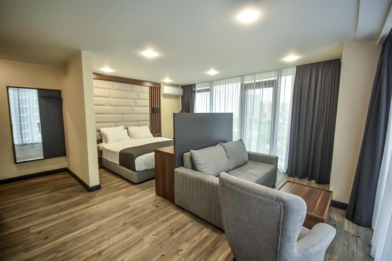 Batumi View Luxury Hotell Exteriör bild