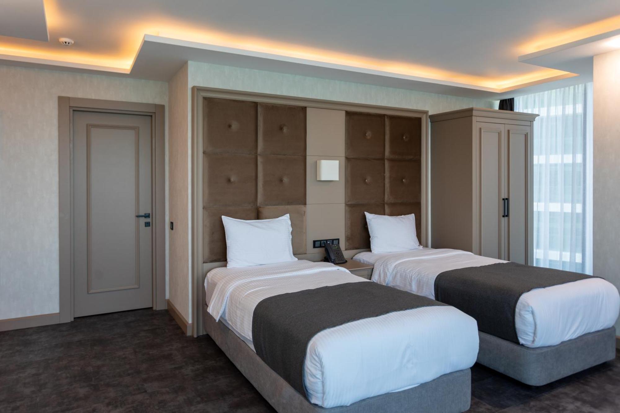 Batumi View Luxury Hotell Exteriör bild