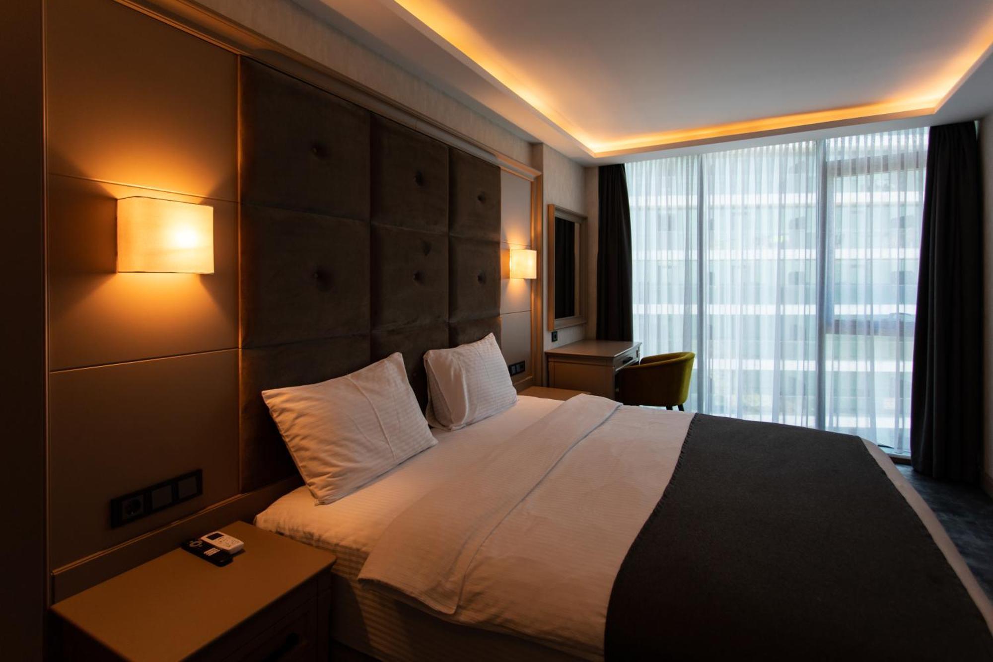 Batumi View Luxury Hotell Exteriör bild